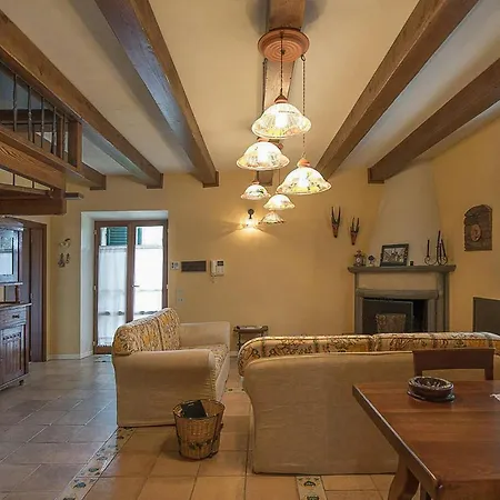 Cozy In Lucignano